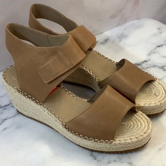 New Eileen Fisher Espadrilles Sandal Velcro Strap-on, Tan, Size 9 - Picture 2 of 5